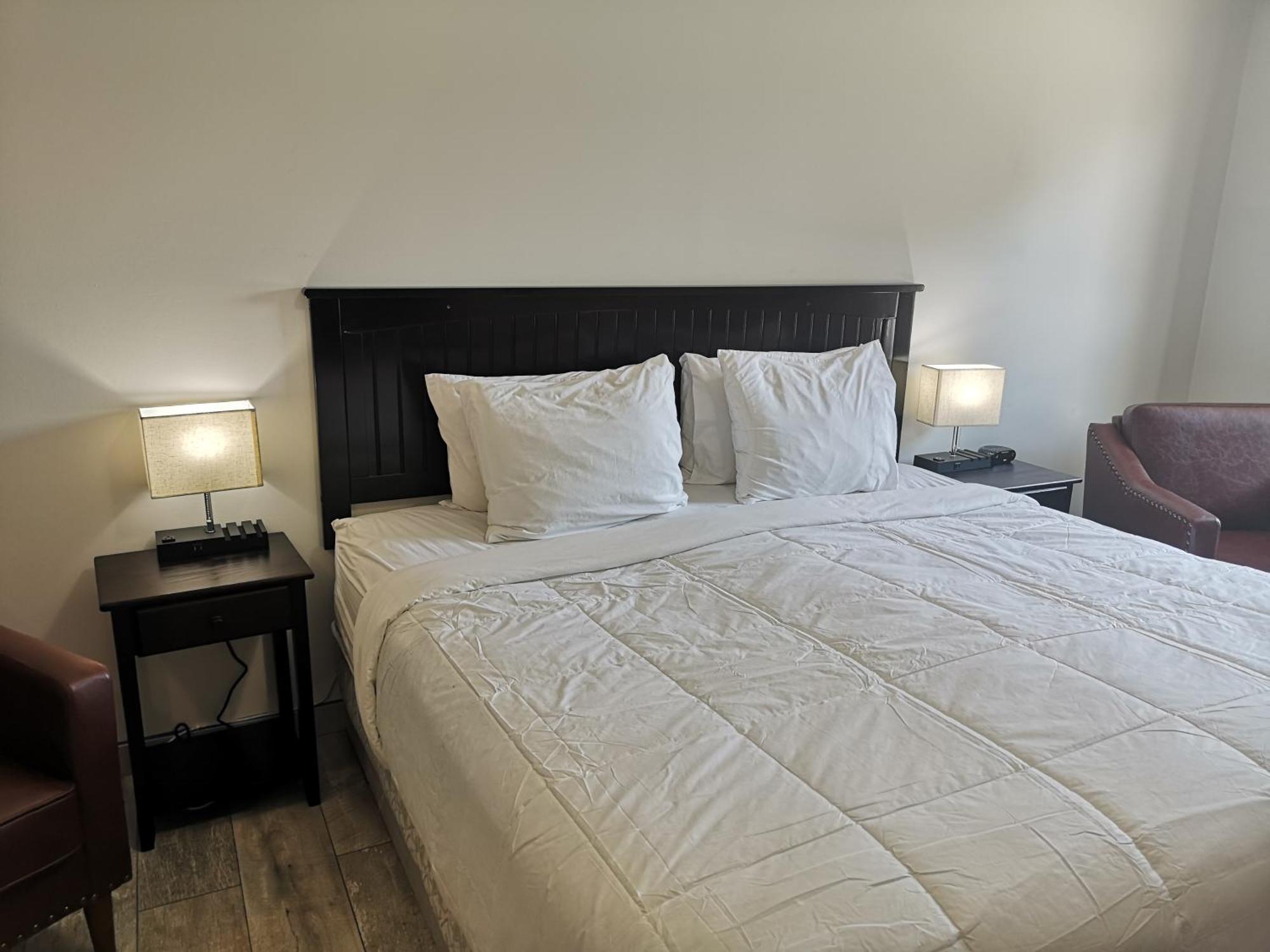 Almo Court Motel Cranbrook Ngoại thất bức ảnh