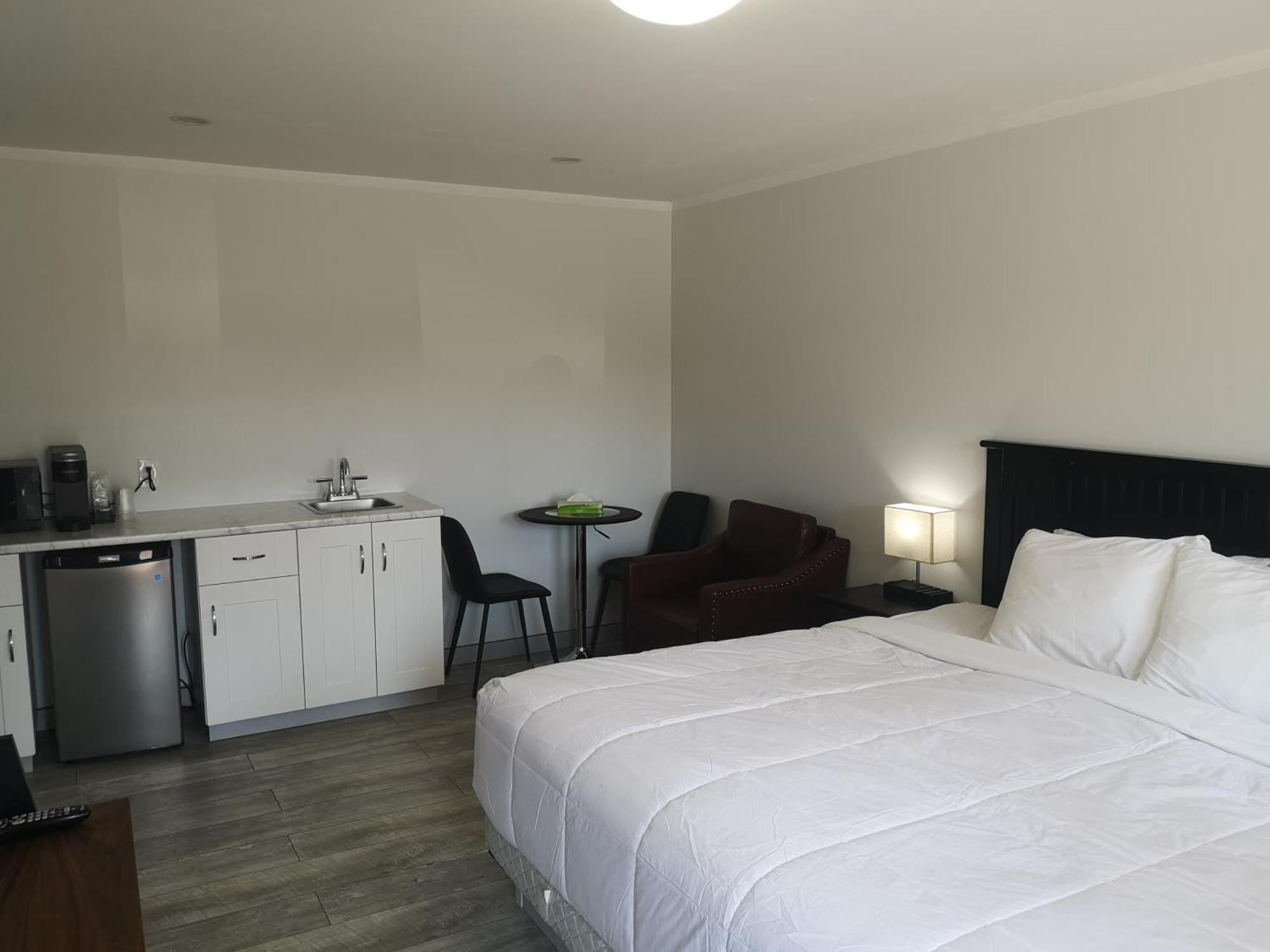 Almo Court Motel Cranbrook Ngoại thất bức ảnh