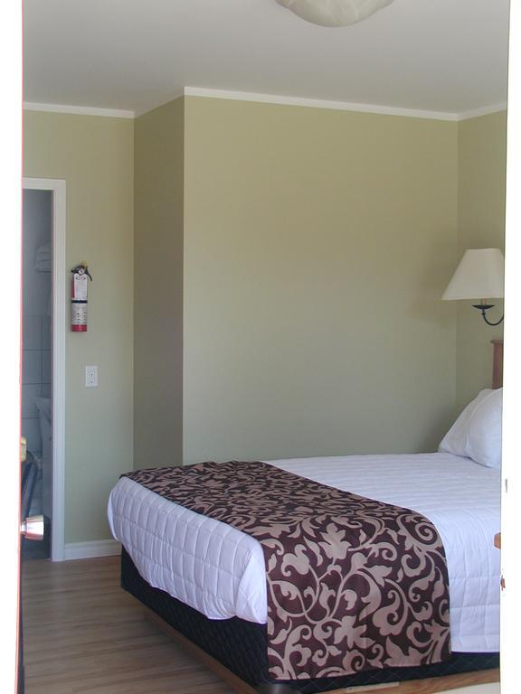 Almo Court Motel Cranbrook Ngoại thất bức ảnh