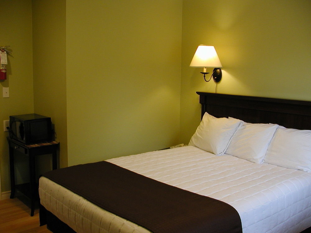 Almo Court Motel Cranbrook Ngoại thất bức ảnh