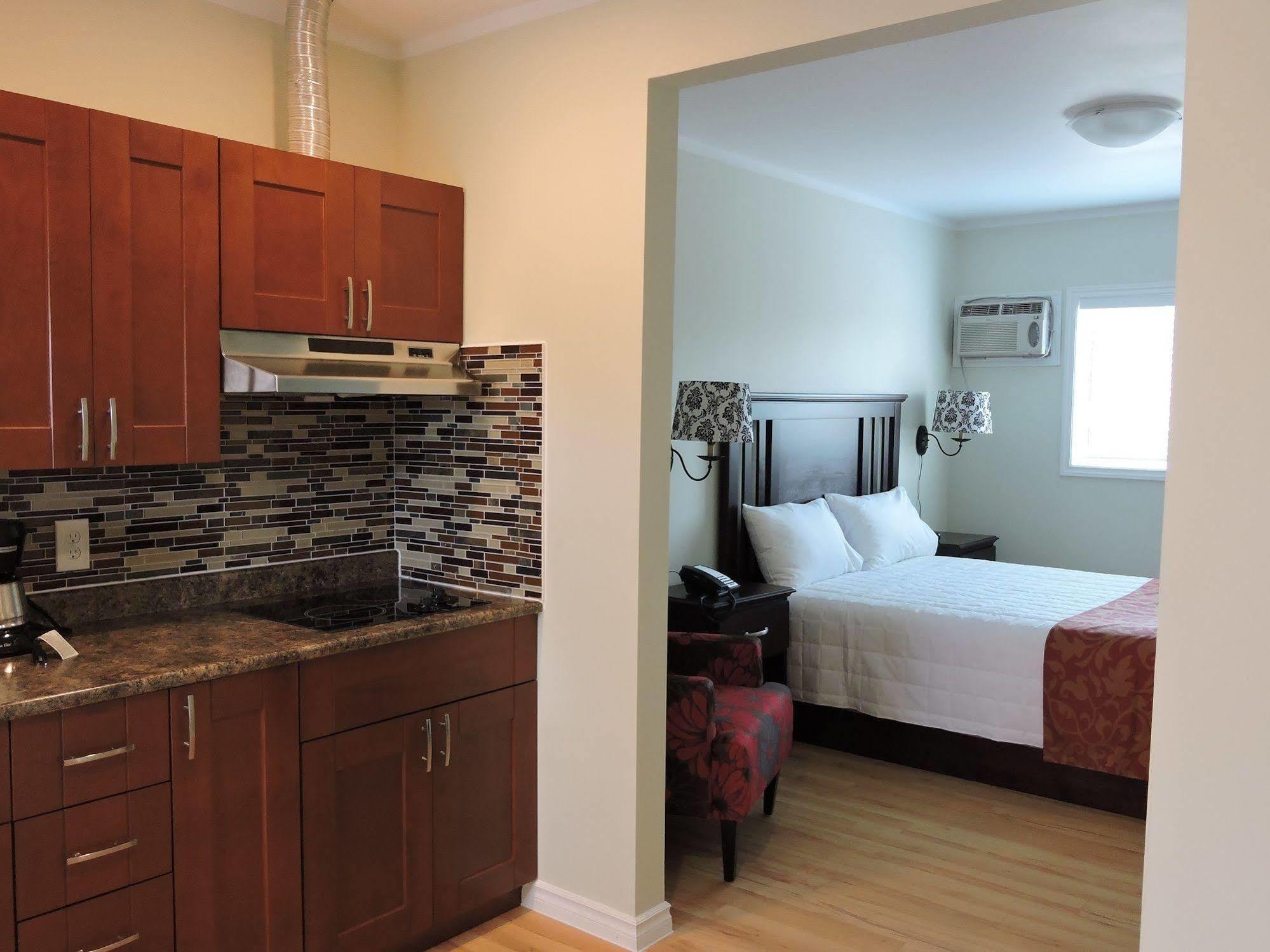Almo Court Motel Cranbrook Ngoại thất bức ảnh