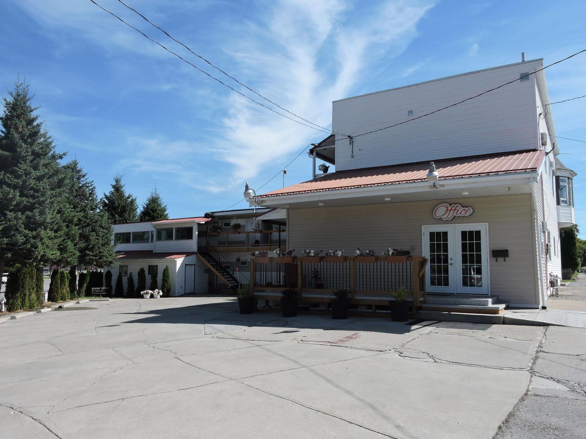 Almo Court Motel Cranbrook Ngoại thất bức ảnh